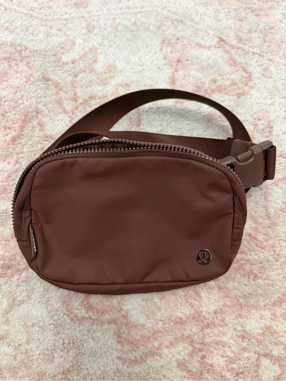 Lululemon Everywhere Belt Bag 1L